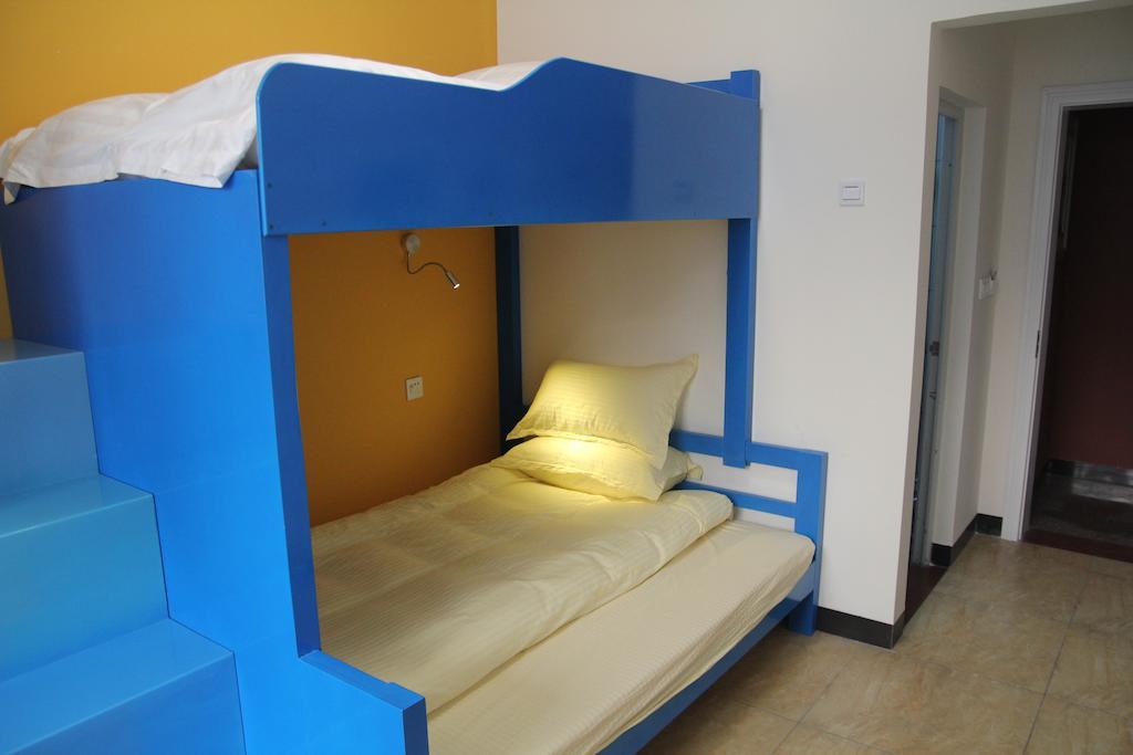 Tiffany Hostel Yangshuo Oda fotoğraf