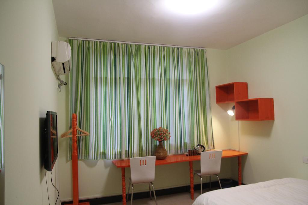 Tiffany Hostel Yangshuo Oda fotoğraf