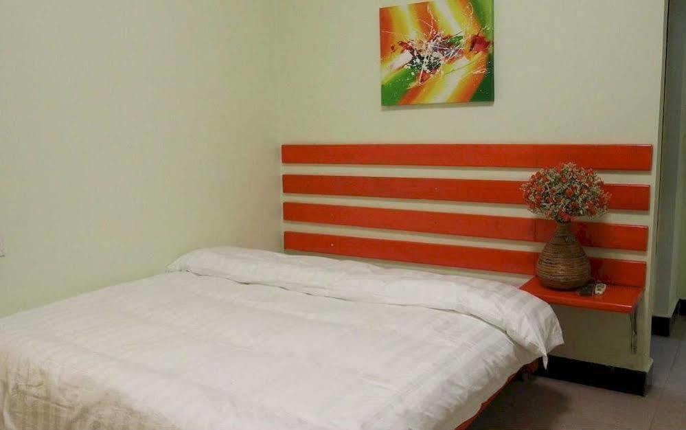 Tiffany Hostel Yangshuo Dış mekan fotoğraf